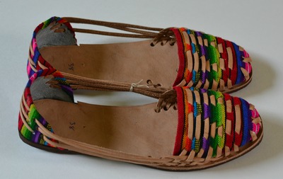 Size 38 US 7.5 Women's Caites