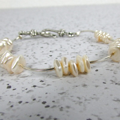 Freshwater pearl bracelet