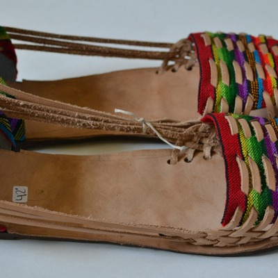 Size 42 us 11 women's caites - Thumbnail 4