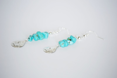 Turquoise Chip Dangle Earrings 
