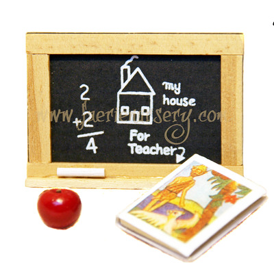 Scholastic - magical trinket chest