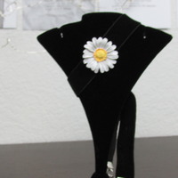 Daisy Velvet Choker - Thumbnail 1