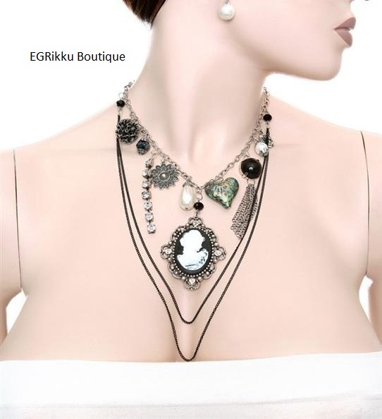 Brand New Cameo Necklace with Earrings 