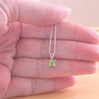 925 Peridot Solitaire Pendant & 18" Silver Chain/Peridot Necklace/Peridot Jewelry/Peridot Jewellery/Peridot Jewelery/August Birthstone/Green - Thumbnail 1