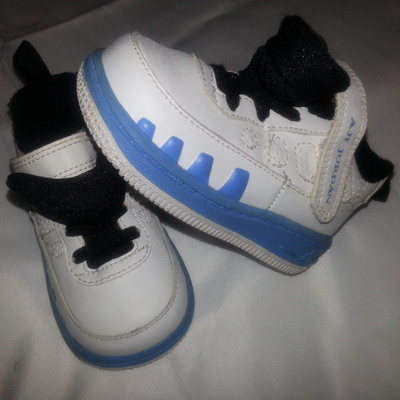 New baby size 4.5 c air jordans