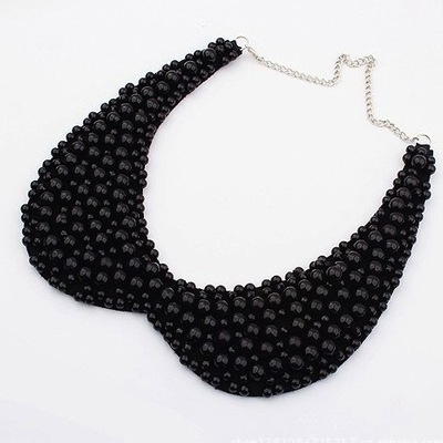 Pretty in pearl black collar