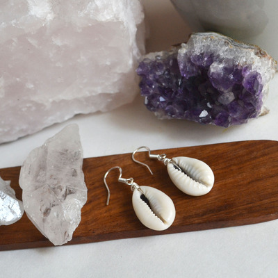 Cowrie shell earrings, small shell earrings, cowrie shells, beach earrings - Thumbnail 2