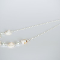 Shell and Glass Pearl Necklace - Thumbnail 2