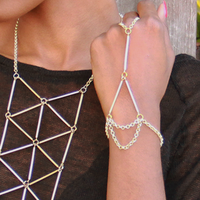 Triangulate Hand Chain - Gold - Thumbnail 1