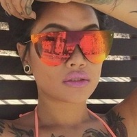 Trend Setter Shades  - Thumbnail 3