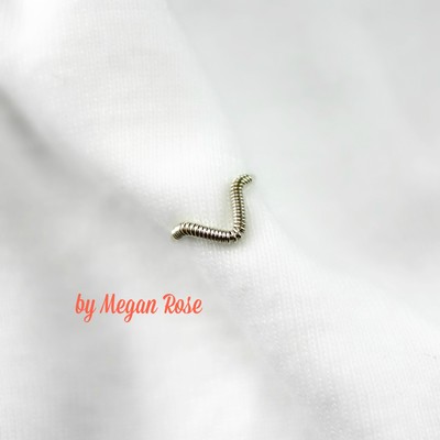 Ear cuff  - single chevron 