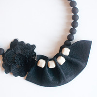 Black Felt Lace Flower Necklace NL0918 - Thumbnail 2