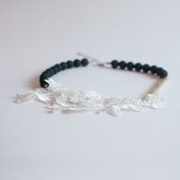 White Lace Black Beads Necklace NL0919 - Thumbnail 1