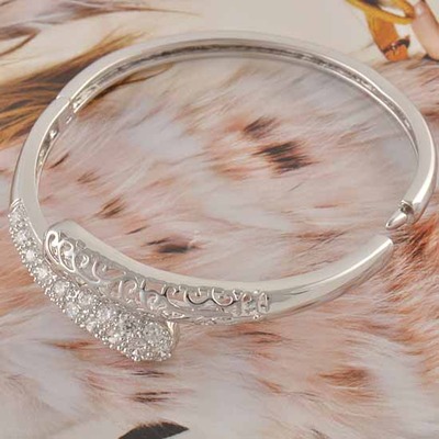 Deluxe white gold cz bangle