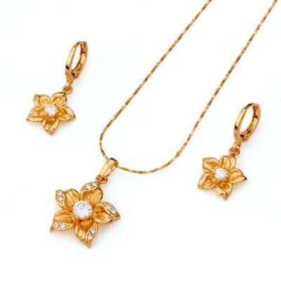 Beautiful gold flower jewelry set