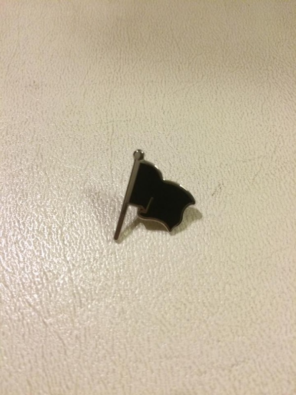 Black Flag - Enameled pin