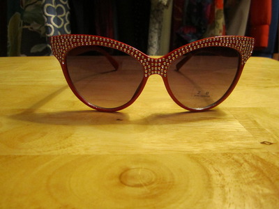 Retro with a little bit of Glam 