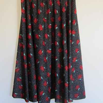 Roses and polka dots  - Thumbnail 2