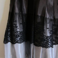 Silky and Black  - Thumbnail 2