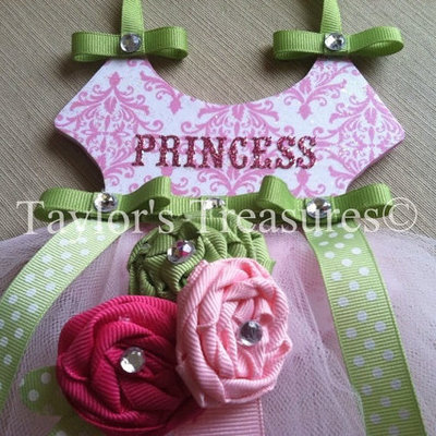 Taylors treasures - ballerina tutu hair bow holder - personalized with any name