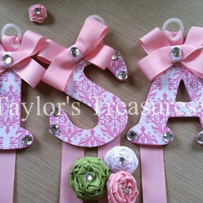 Taylors treasures - hair bow holder - patterned letter - nursery letters