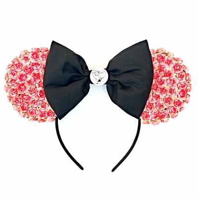 Nobunny but u floral ears ♥