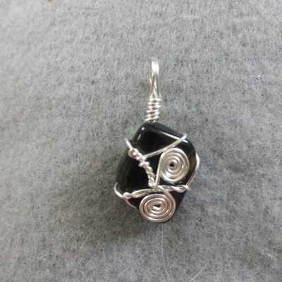 Tiger's eye tiny pendant