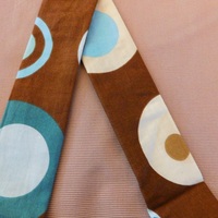 Water Gel Neck Cooler - Brown w/Circles - Thumbnail 2