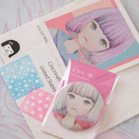 April Square Badge - Thumbnail 4