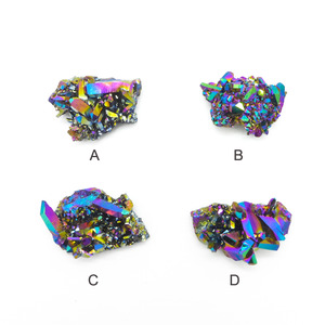 Stargazer Aura Crystal Necklace - Thumbnail 2