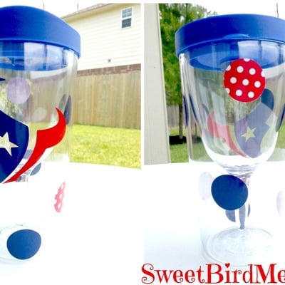 Texan's blue polka-dot theme vino2go cup