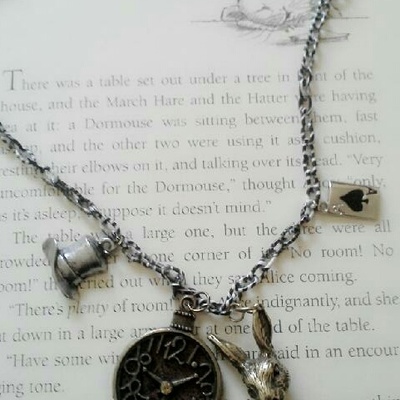Alice in wonderland mad tea party march hare & mad hatter necklace