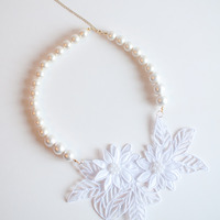 White Lace Flower Necklace NL0689WC - Thumbnail 1