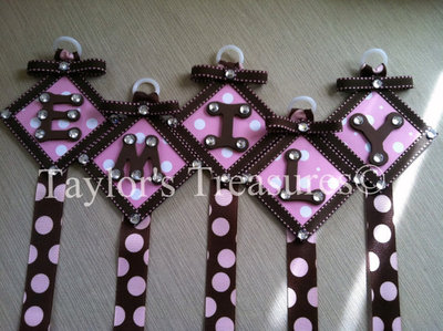 Taylors Treasures - Monogrammed - Hair Bow Holder
