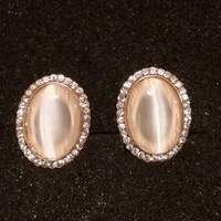 E561-812 - Thumbnail 1