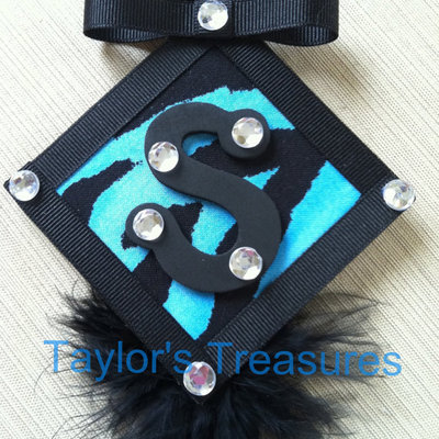 Taylors treasures - monogrammed - hair bow holder