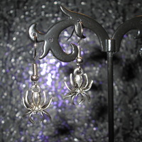 Simple Spider Earrings  - Thumbnail 1