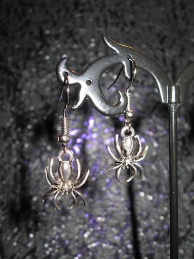 Simple Spider Earrings 