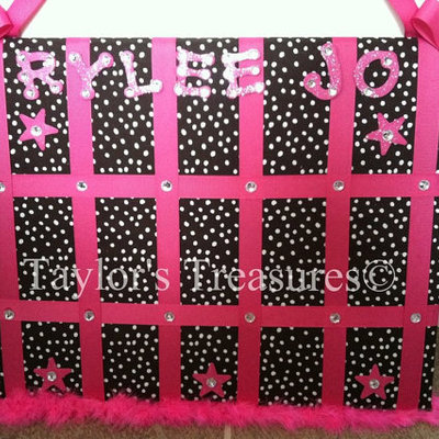 Taylors treasures - xl personalized memo or art board - hair bow holder - photo organizer - any patterns/colors/name