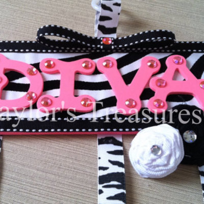 Taylors treasures - diva hair bow holder - any color/any pattern
