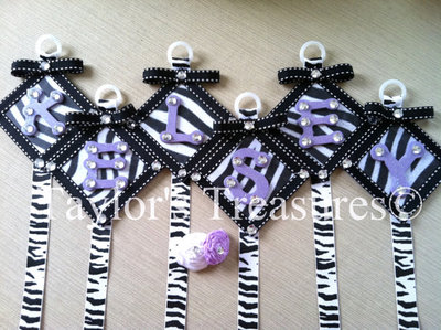 Taylors Treasures - Monogrammed - Hair Bow Holder