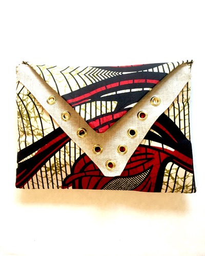 Iere envelope clutch