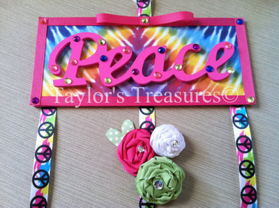 Taylors Treasures - Tye Dye Peace - Hair Bow Holder