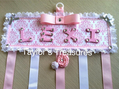Taylors Treasures - Laced Border - Personalized Hair Bow Holder - Nursery Letters - Can match any decor