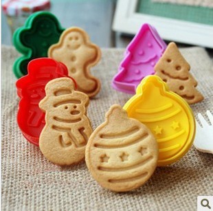 Cookie Cutter Stamp Mold 4pcs Christmas Series Pie Crust Cutter Set