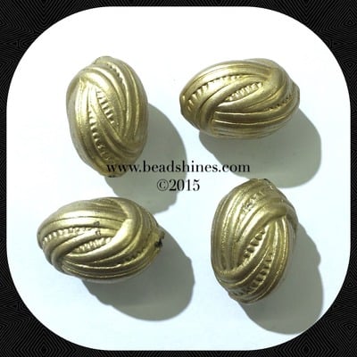 Matted gold oval 25mm x 12mm