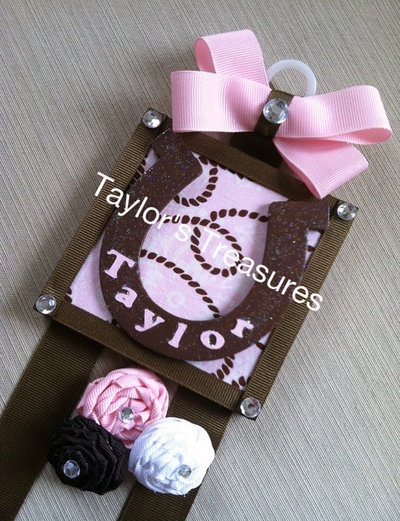 Taylors Treasures - Cowgirl Horse Shoe Hair Bow Holder -- Personalized With Any Name