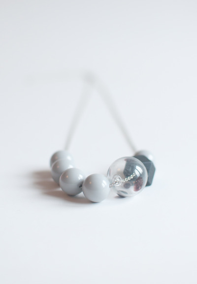 Glass Beads Grey Necklace NL0934