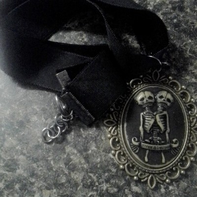 Elegant siamese twin skeleton children black choker