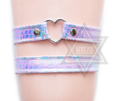 Illusion heart garter
